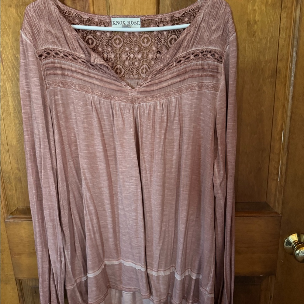 Knox Rose pretty mauve pullover top.